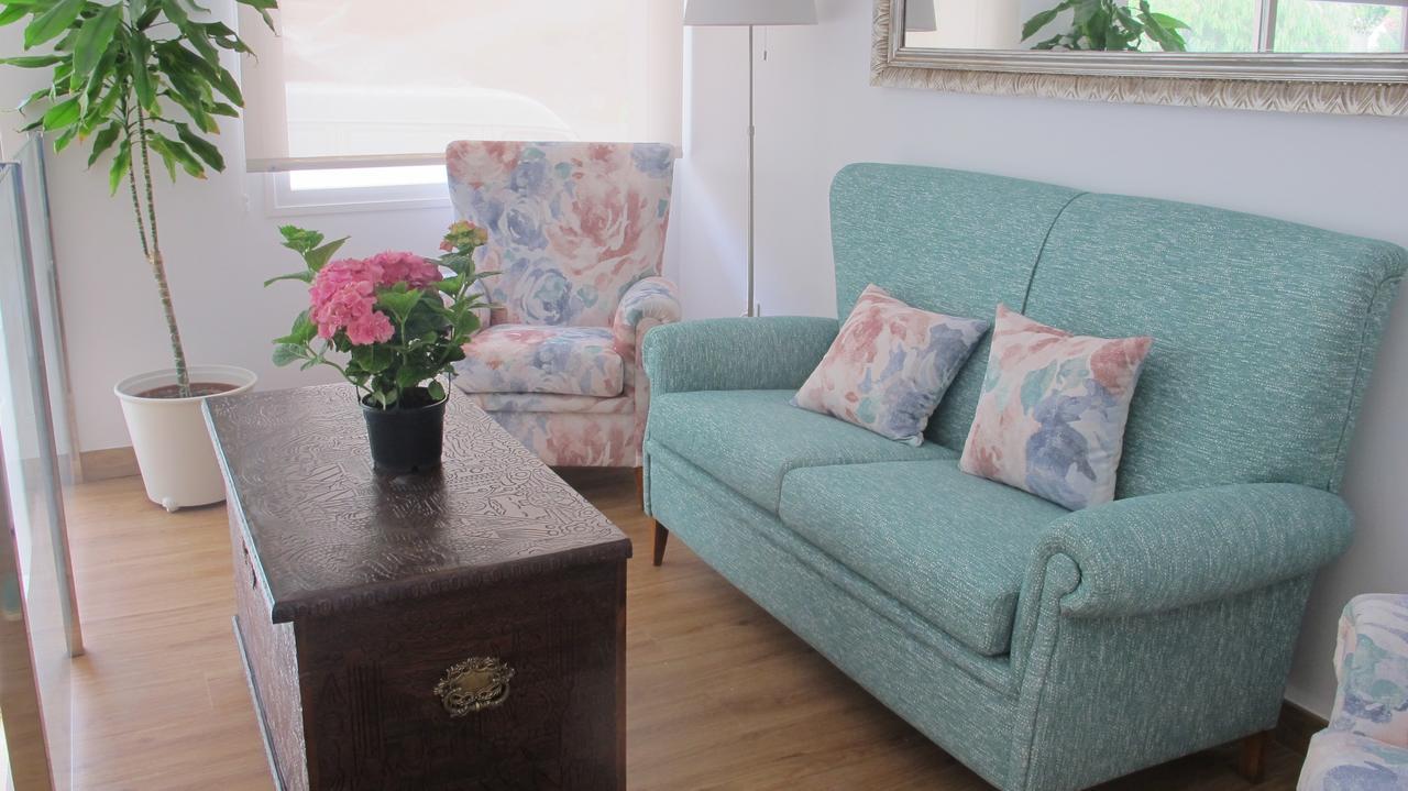 Hostal Onteniente Ла Мамола Екстериор снимка